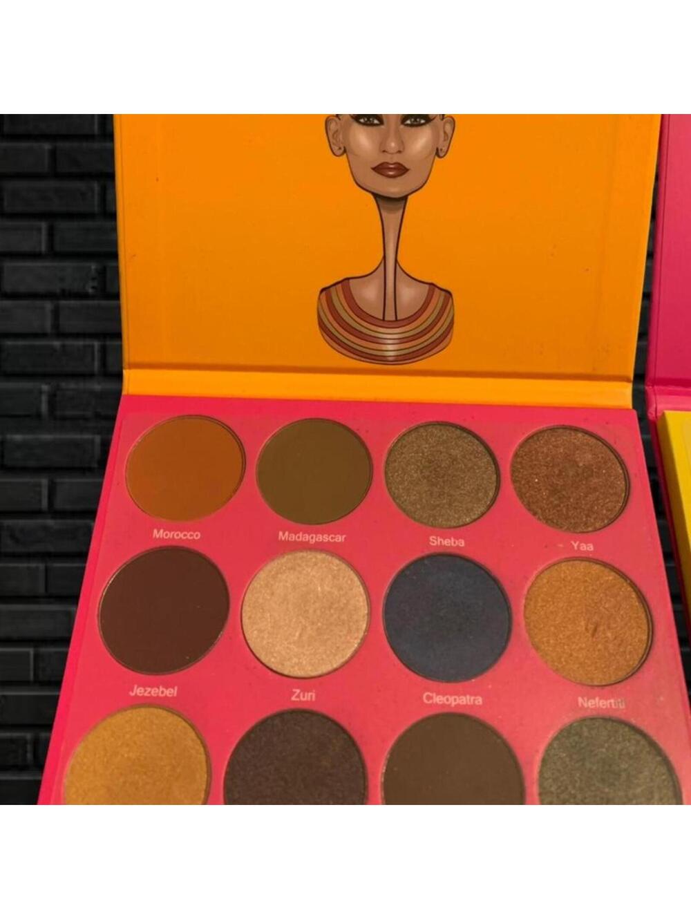 Eyeshadow Bundle - Picture 3 of 6